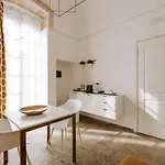 לינה וארוחת בוקר Suite1212 Boutique - &