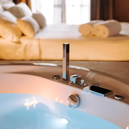 Dimora Pirrelli Boutique Hotel & Spa לינה וארוחת בוקר