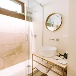 Suite1212 Boutique - & 4*